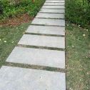 临沂 芝麻黑小区踏步、汀步石铺装效果