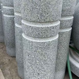 临沂 芝麻白花岗岩挡车柱、隔离柱多少钱