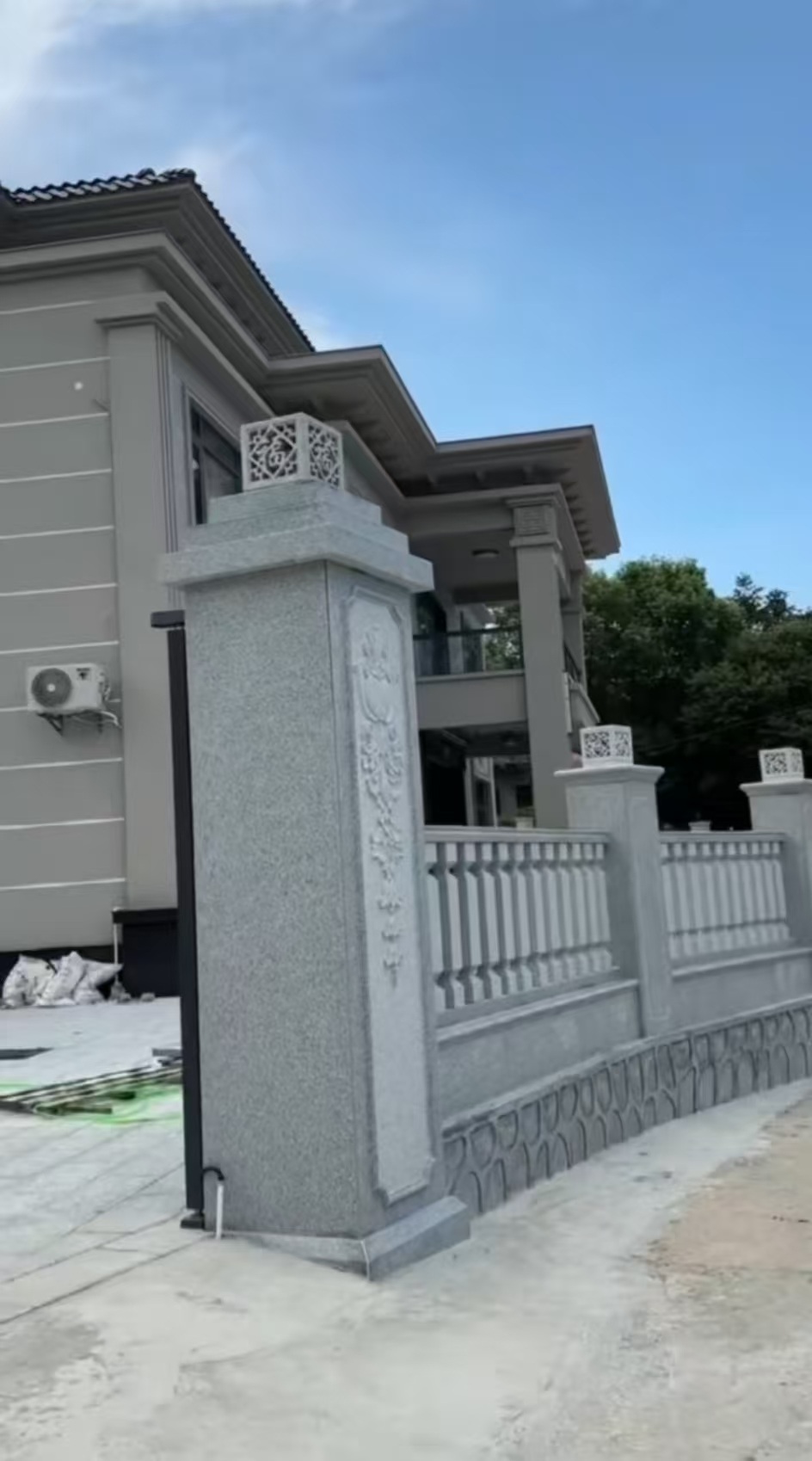 临沂 芝麻白别墅围墙栏杆，私人订制