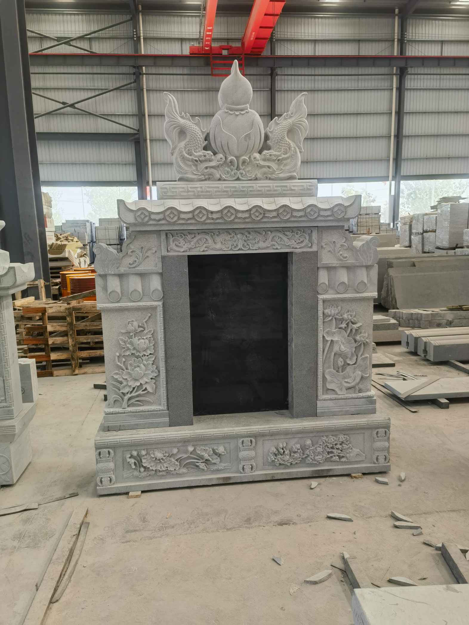 临沂 芝麻灰高档墓碑、土墓，一套也支持定做