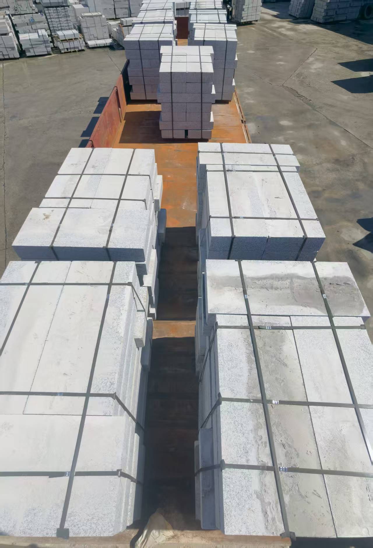 临沂 路沿石装车出货