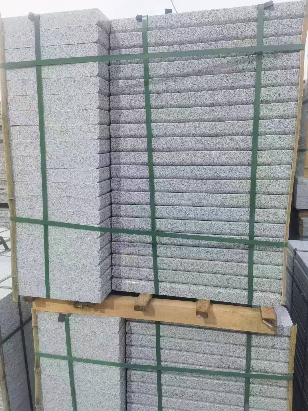 临沂 5公分芝麻白，倒斜角，室外楼梯踏步