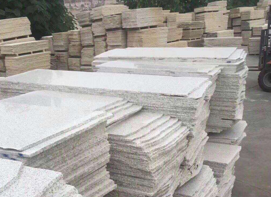 临沂芝麻白花岗岩石材生产厂家优势